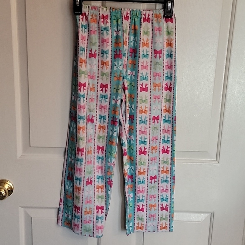 Girls Christmas Presents Pajamas, 2-piece set, M(7-8). Multicolored. - Picture 3 of 10